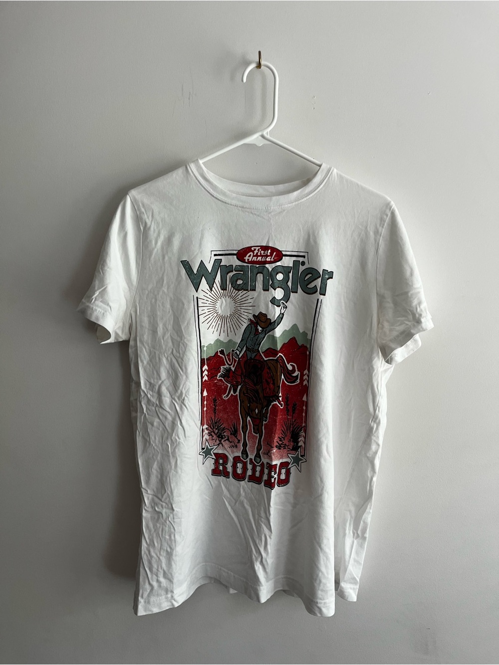 Women’s Wrangler White Western Rodeo Graphic Tee Shirt